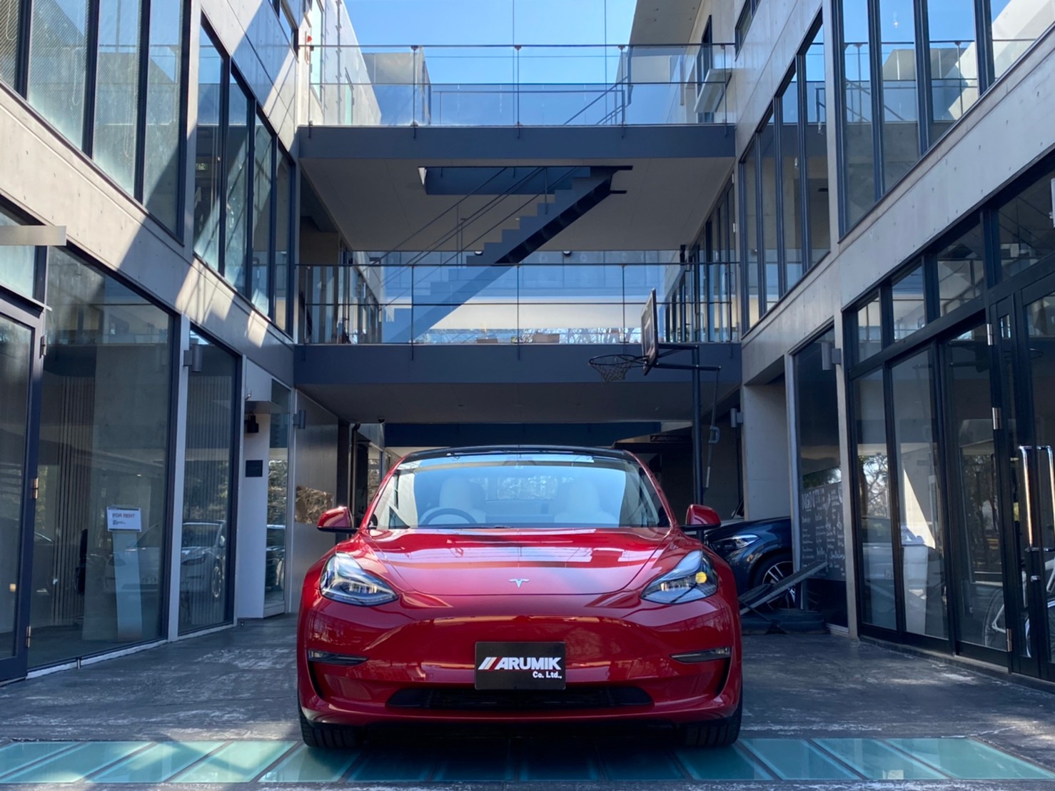 TESLA Model 3 ロングレンジ